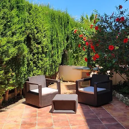 Deluxe Athos 50 Mp Garden Patio Golf & Гостевой дом *