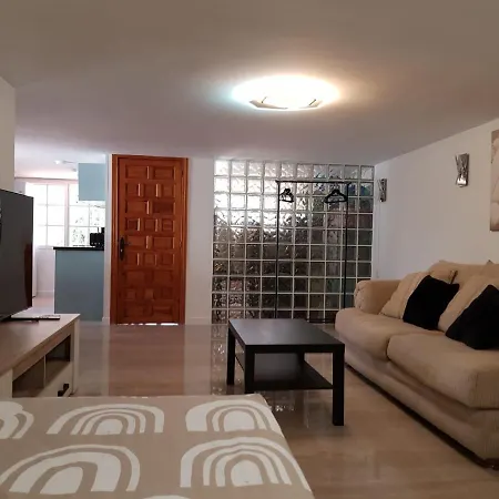 Гостевой дом Deluxe Athos 50 Mp Garden Patio Golf &