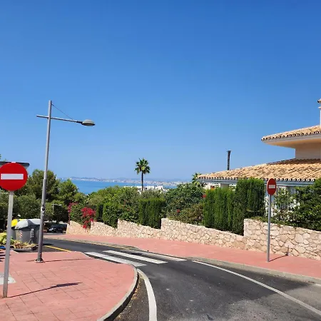 Deluxe Athos 50 Mp Garden Patio Golf & בית הארחה