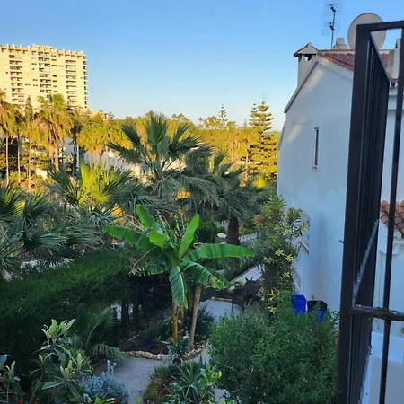 Deluxe Athos 50 Mp Garden Patio Golf & בית הארחה