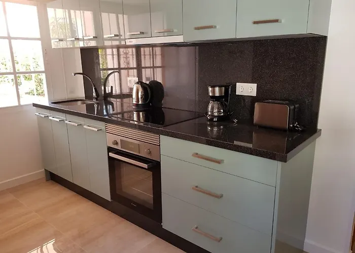 Deluxe Athos 50 Mp Garden Patio Golf & 3* Бенальмадена