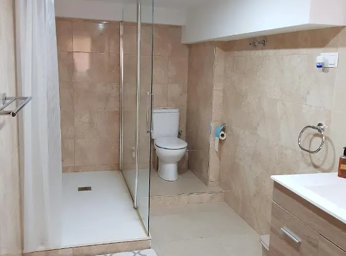 Гостевой дом Deluxe Athos 50 Mp Garden Patio Golf & Бенальмадена
