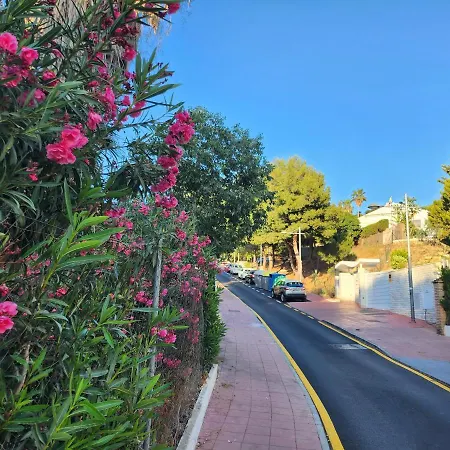 Deluxe Athos 50 Mp Garden Patio Golf & Benalmádena